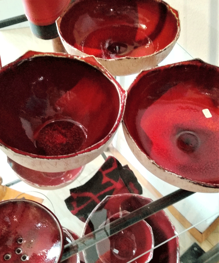 Keramikschalen, rot glasiert von Ulrike Werner